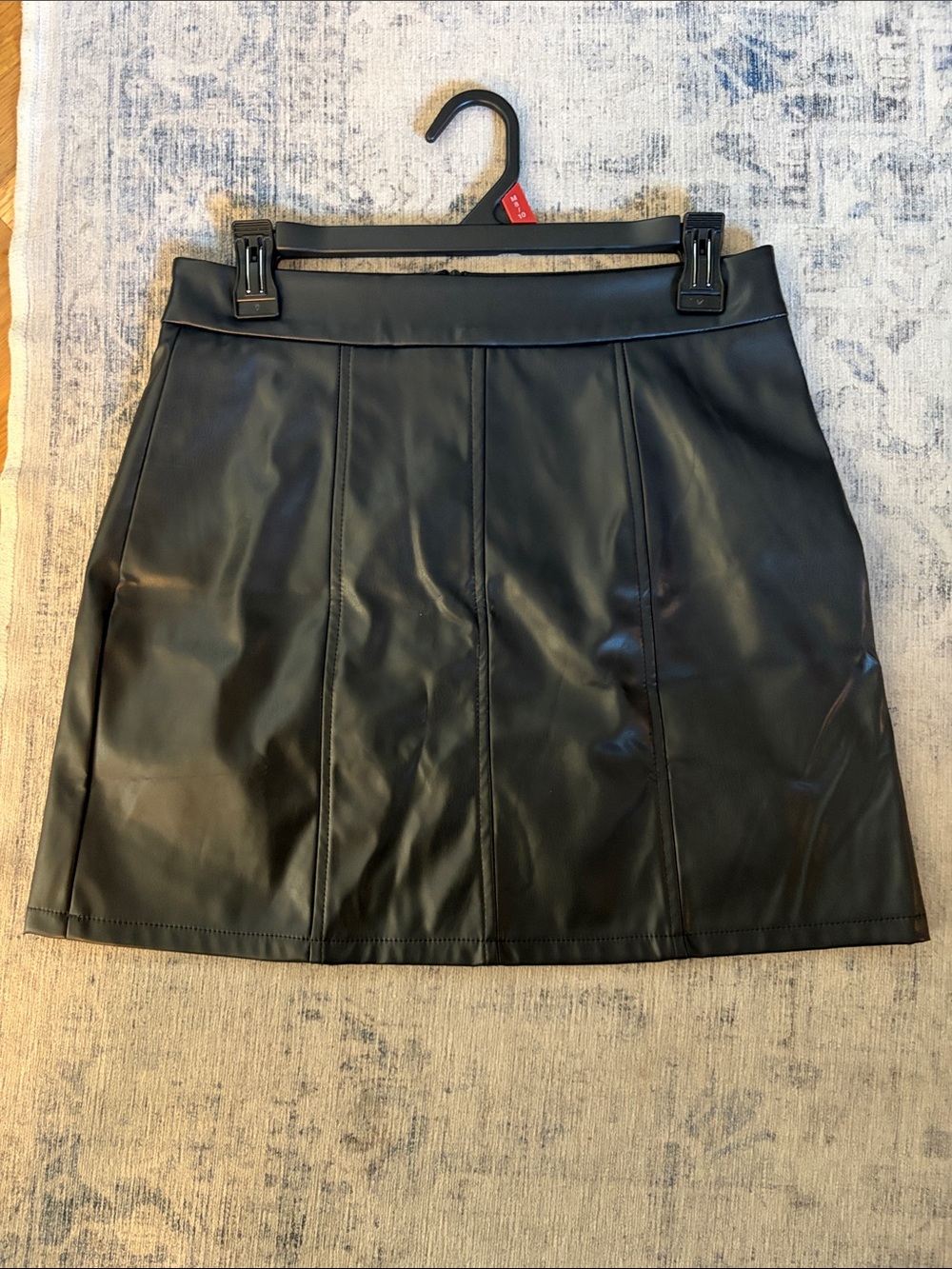 SHEIN Black Faux Leather Paneled Mini Skirt